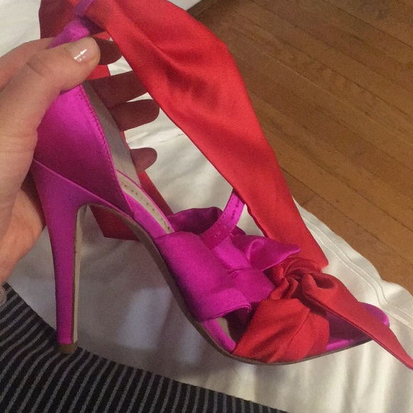 Gia Couture Bow Tie Sandals In Pink - Picture 5 of 5